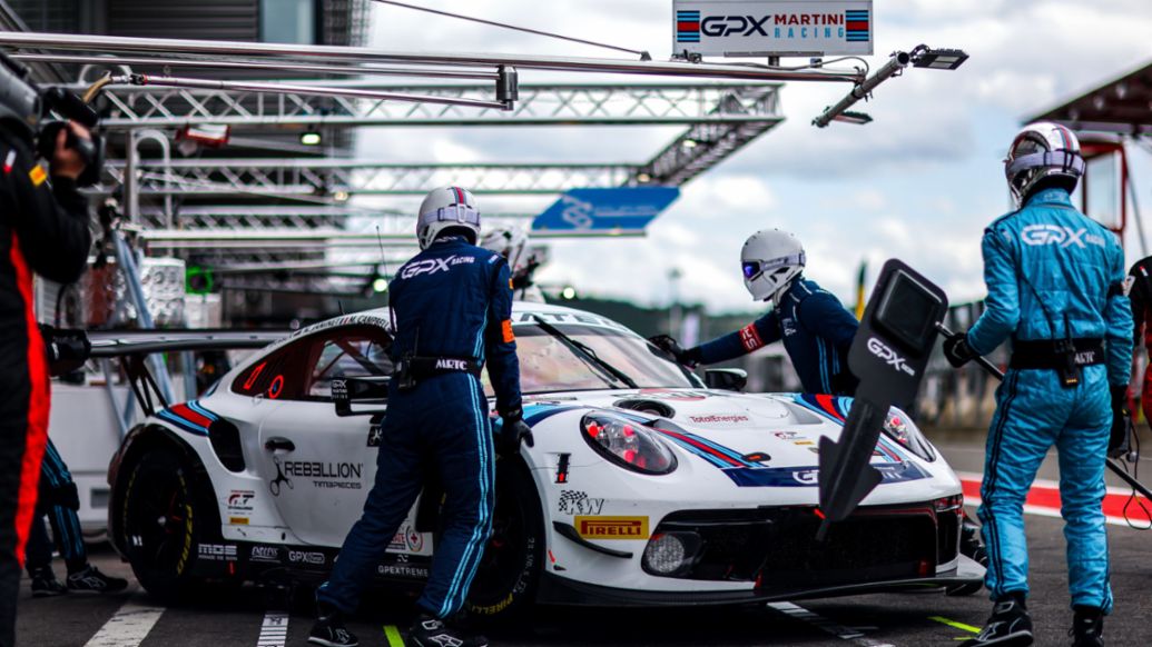 KCMG's two Porsche 911 GT3 R finish in the top 12 at Spa - Porsche